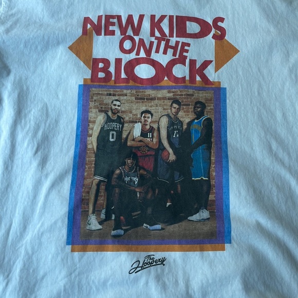 Hoopery brand Tee - Picture 2 of 3